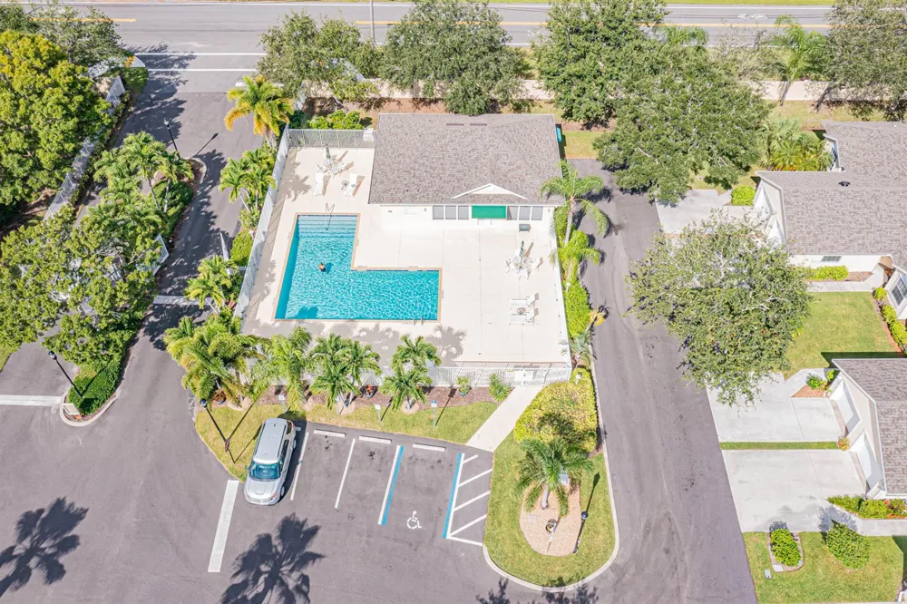 559 6TH STREET Vero Beach, FL 32962