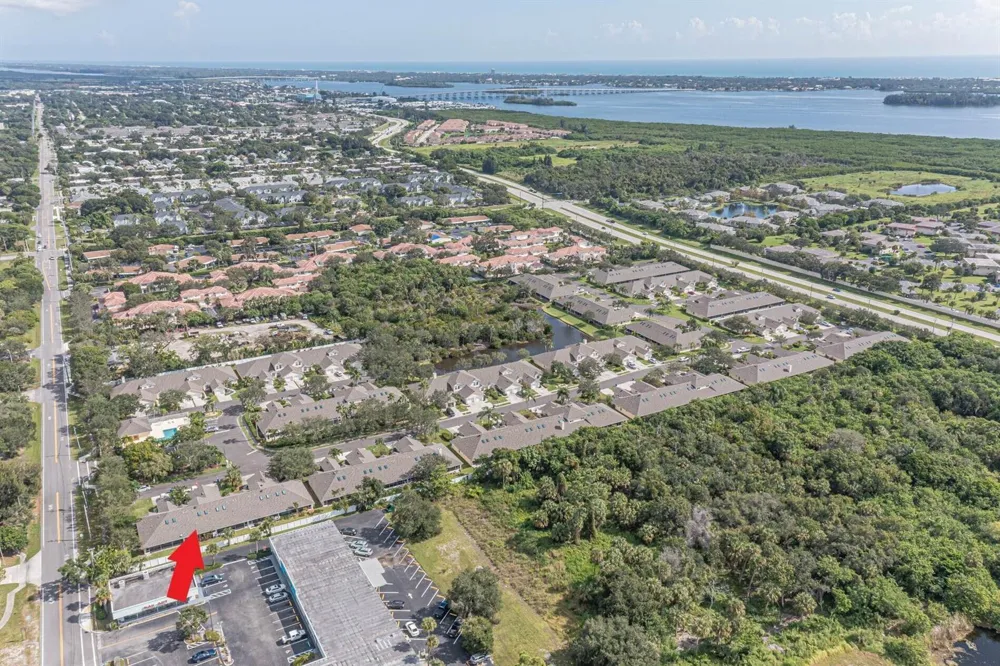 559 6TH STREET Vero Beach, FL 32962
