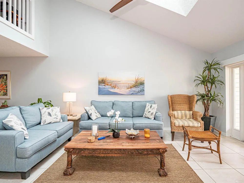 559 6TH STREET Vero Beach, FL 32962