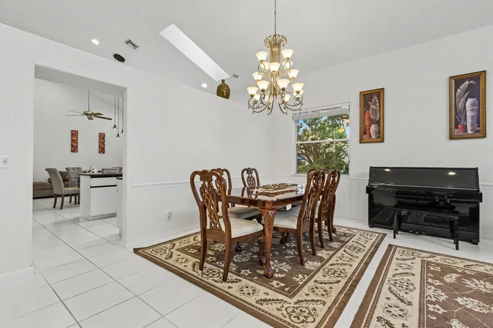 6219 EVIAN PLACE Boynton Beach, FL 33437