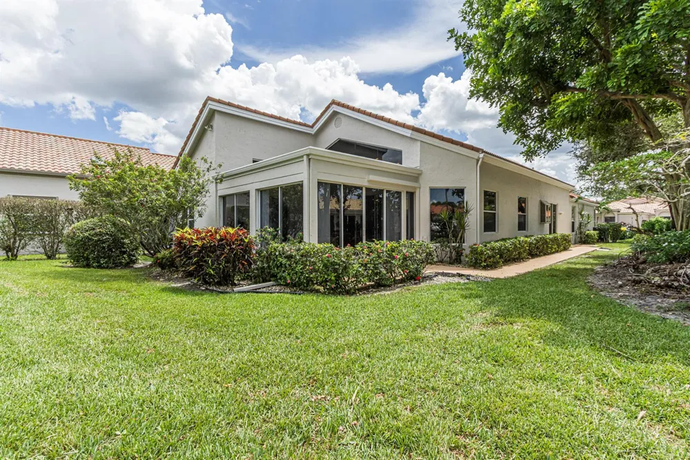 6219 EVIAN PLACE Boynton Beach, FL 33437