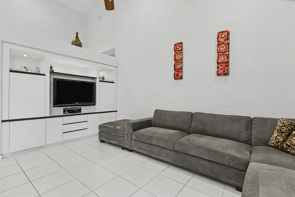 6219 EVIAN PLACE Boynton Beach, FL 33437