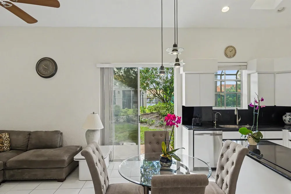 6219 EVIAN PLACE Boynton Beach, FL 33437