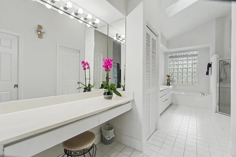 6219 EVIAN PLACE Boynton Beach, FL 33437