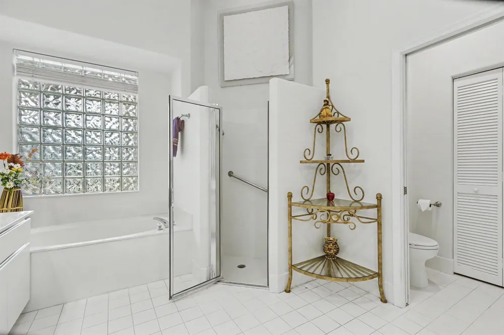 6219 EVIAN PLACE Boynton Beach, FL 33437