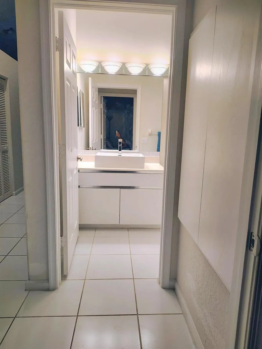 6219 EVIAN PLACE Boynton Beach, FL 33437