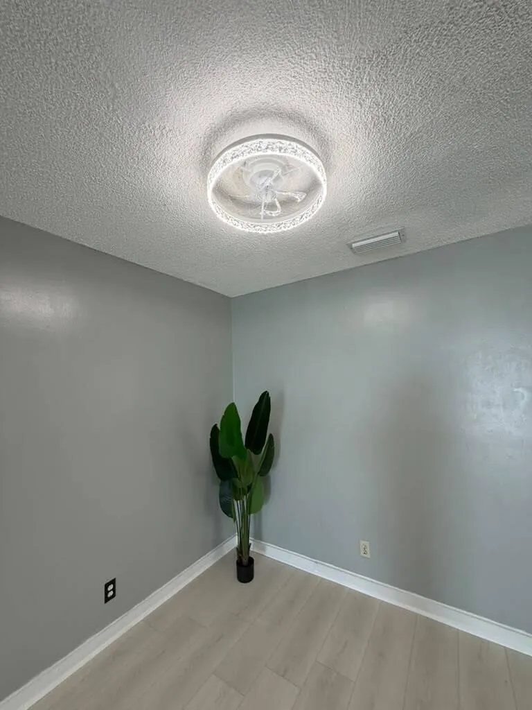 403 NW 2nd Street Hallandale Beach, FL 33009
