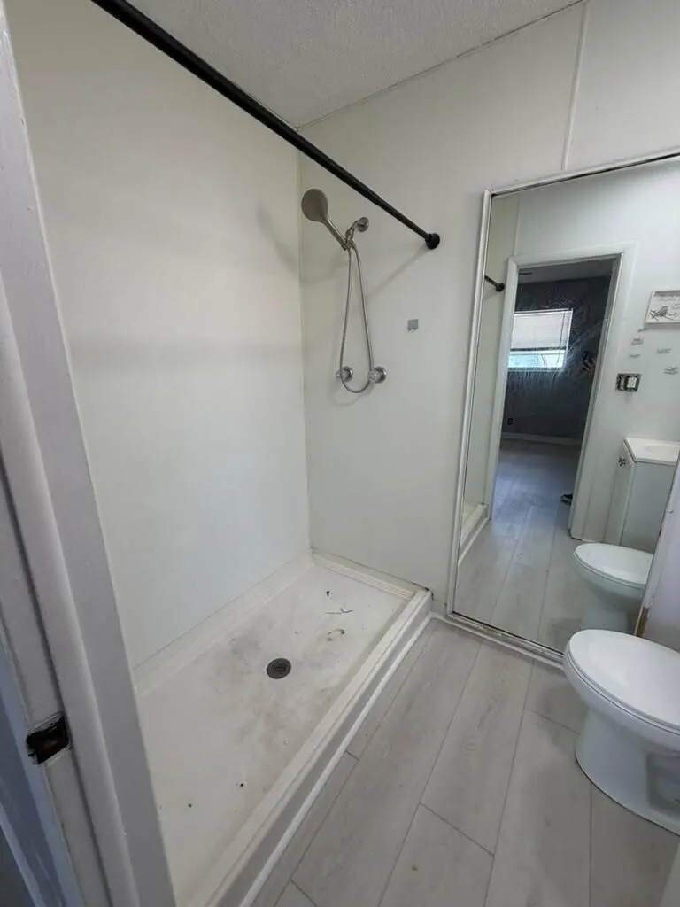 403 NW 2nd Street Hallandale Beach, FL 33009