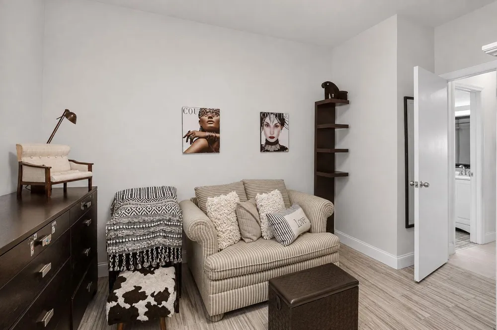 6487 Via Regina Boca Raton, FL 33433