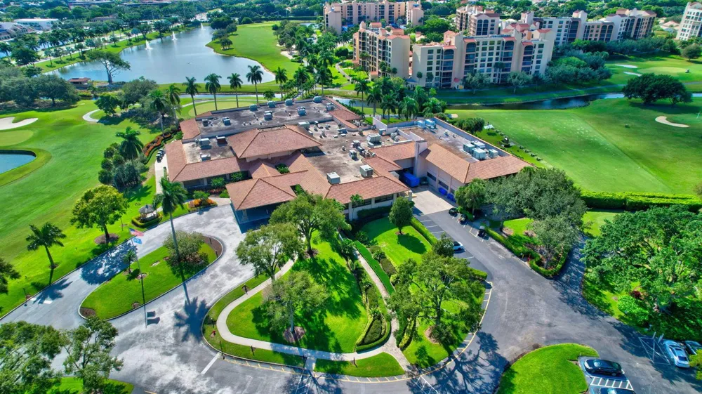 6487 Via Regina Boca Raton, FL 33433