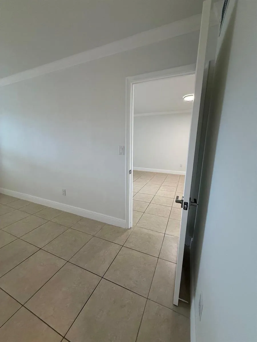 7732 Camino Real #F417 Miami, FL 33143