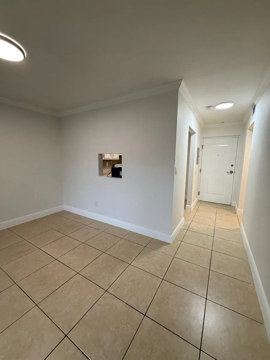 7732 Camino Real #F417 Miami, FL 33143