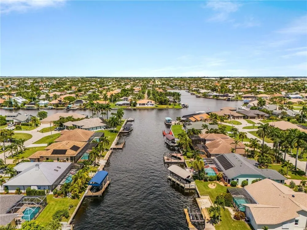 4618 SW 24th Place Cape Coral, FL 33914