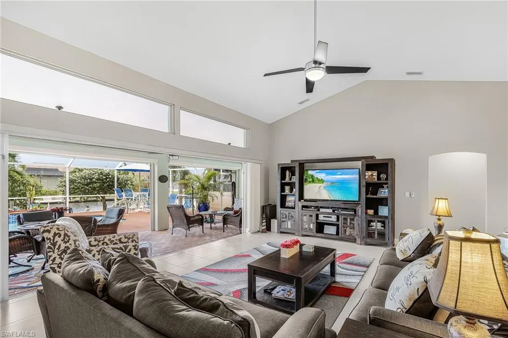4618 SW 24th Place Cape Coral, FL 33914