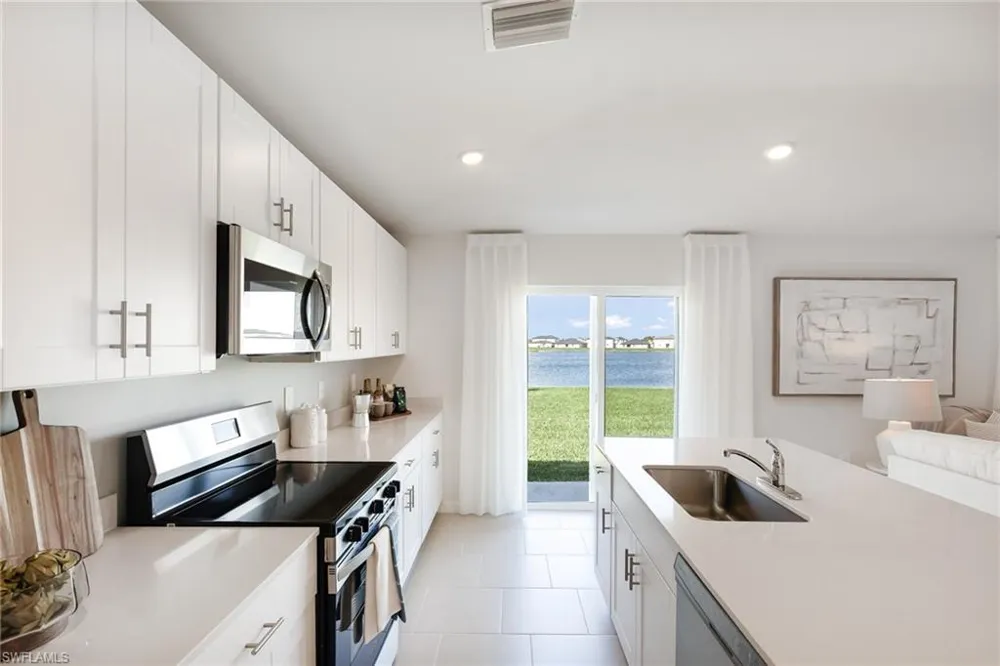 210 NW 13th Terrace Cape Coral, FL 33993