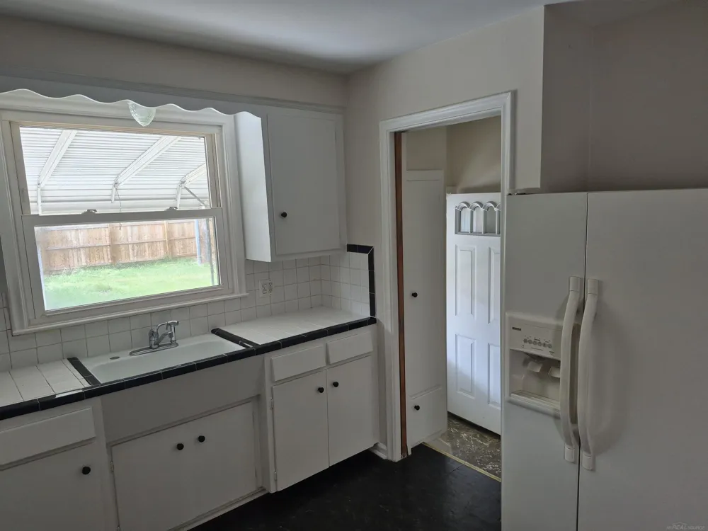 4246 23rd Street Wyandotte City, MI 48192