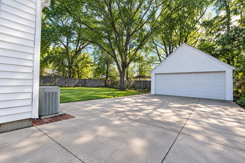 714 Ashley Drive Kalamazoo Charter Township, MI 49048