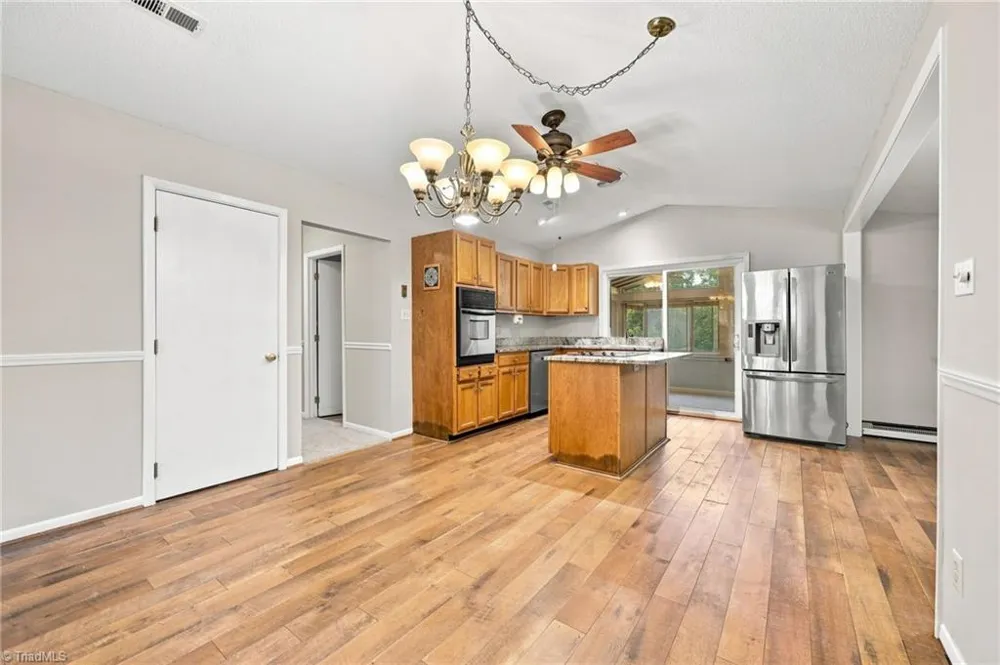 4906 Yarmouth Drive Greensboro, NC 27407