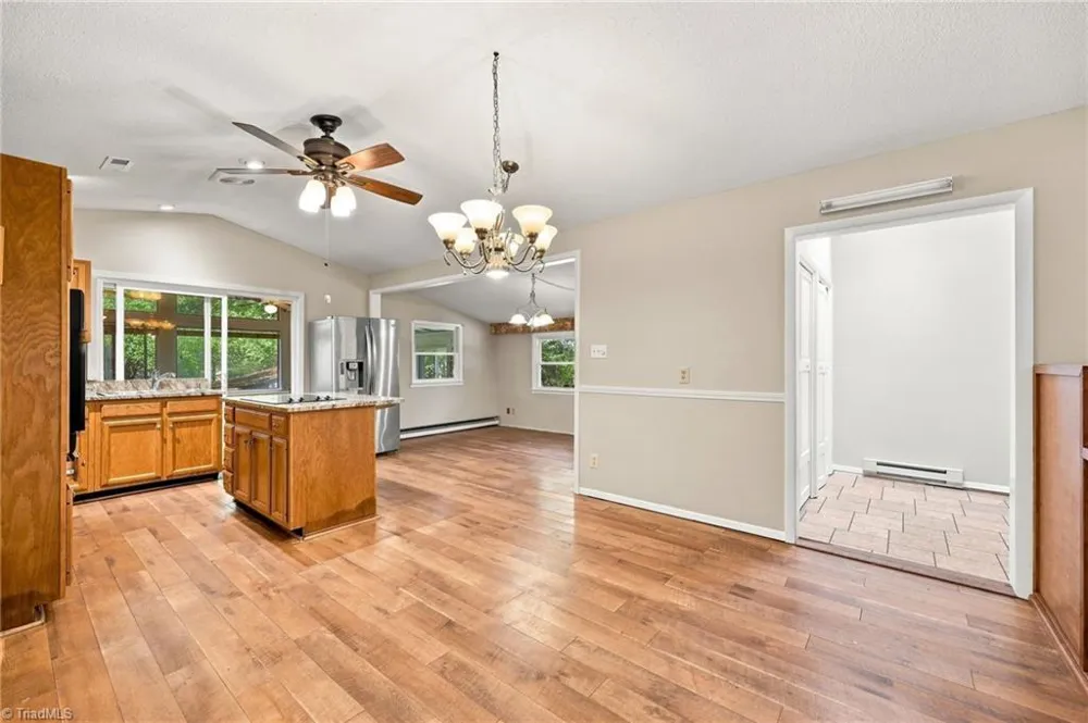 4906 Yarmouth Drive Greensboro, NC 27407