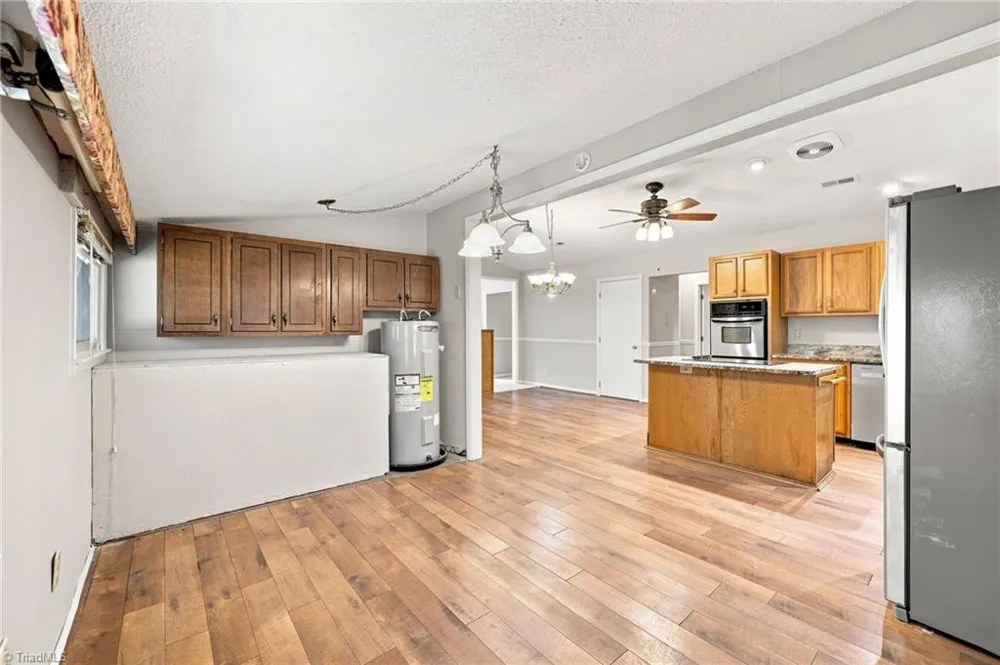 4906 Yarmouth Drive Greensboro, NC 27407