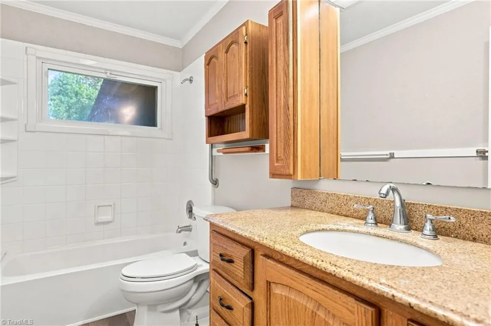 4906 Yarmouth Drive Greensboro, NC 27407