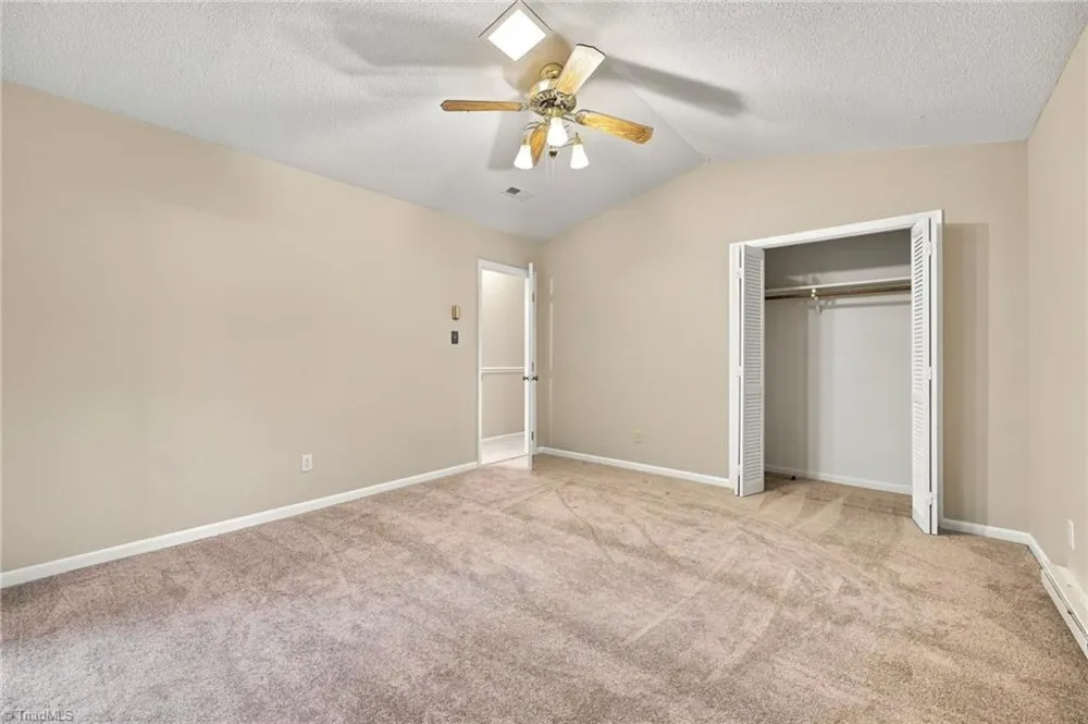 4906 Yarmouth Drive Greensboro, NC 27407