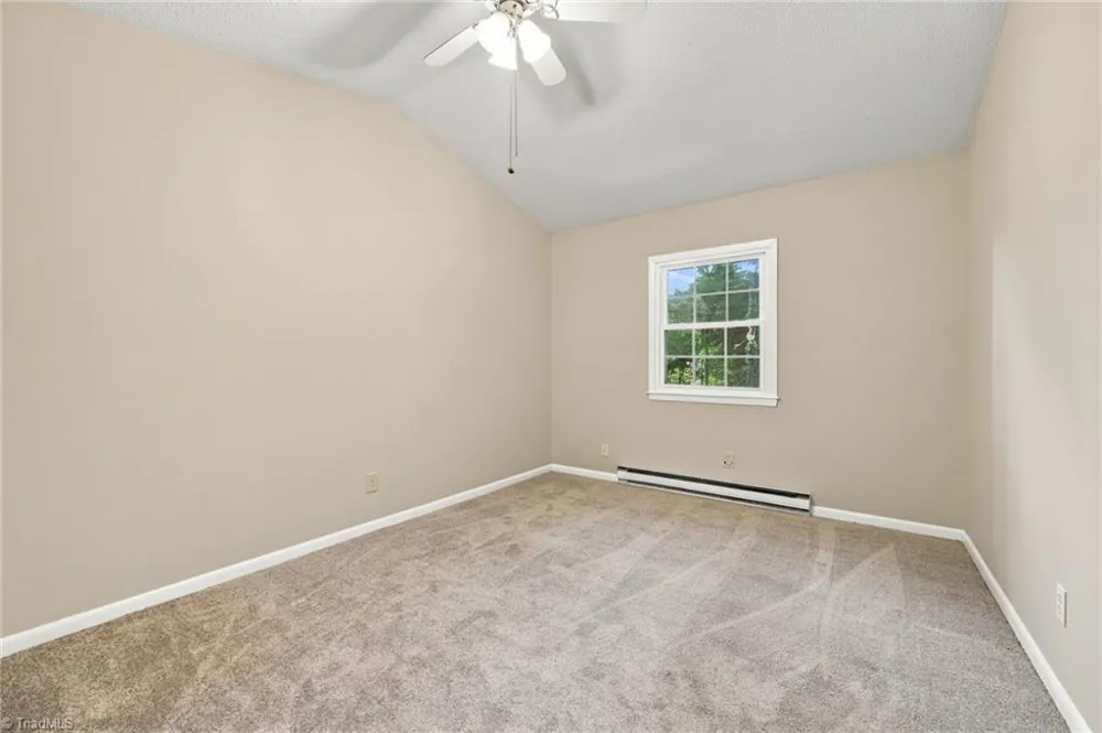 4906 Yarmouth Drive Greensboro, NC 27407