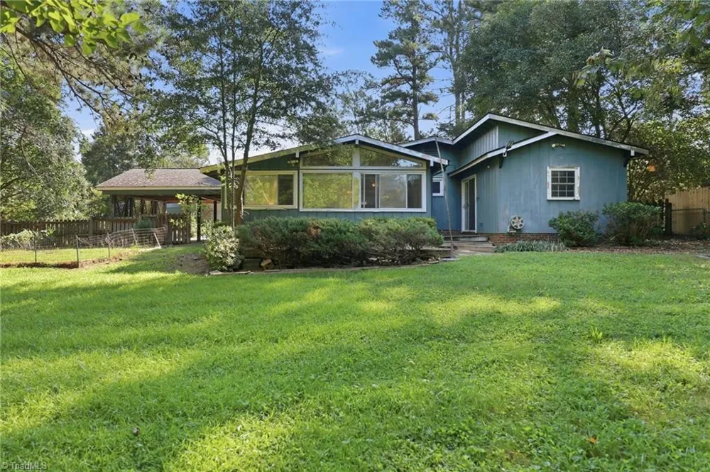 4906 Yarmouth Drive Greensboro, NC 27407