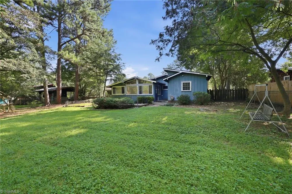 4906 Yarmouth Drive Greensboro, NC 27407