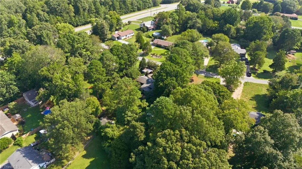 4906 Yarmouth Drive Greensboro, NC 27407