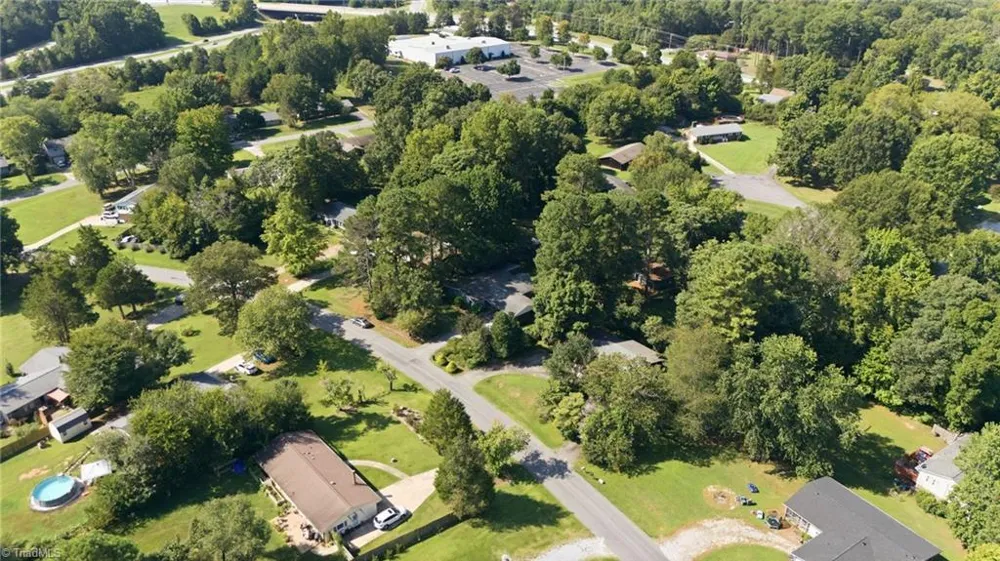 4906 Yarmouth Drive Greensboro, NC 27407