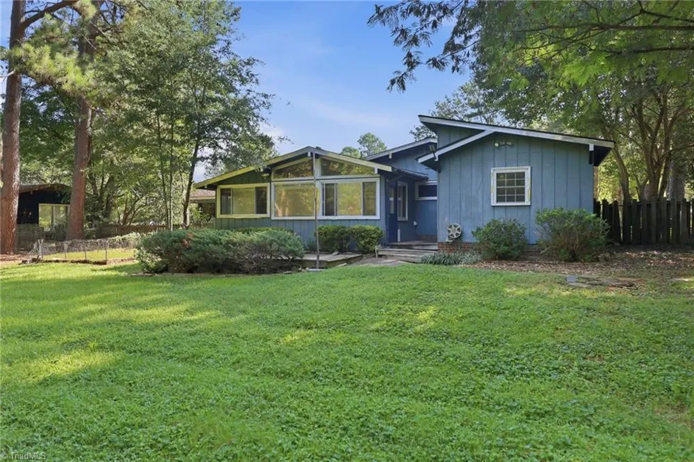 4906 Yarmouth Drive Greensboro, NC 27407