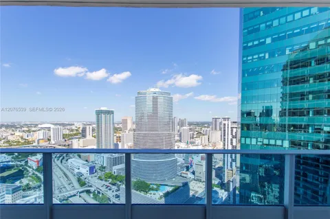200 BISCAYNE BLVD WY #4512