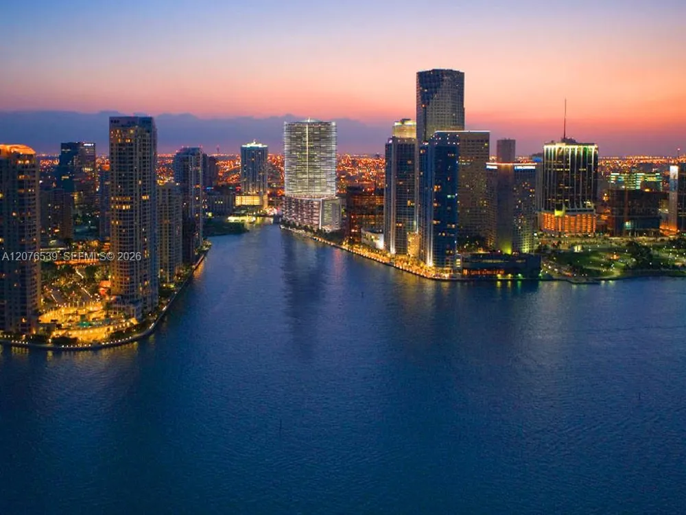 200 BISCAYNE BLVD WY #4512 Miami, FL 33131