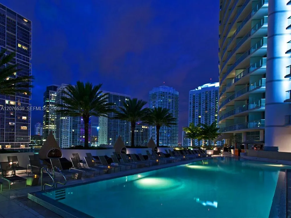200 BISCAYNE BLVD WY #4512 Miami, FL 33131