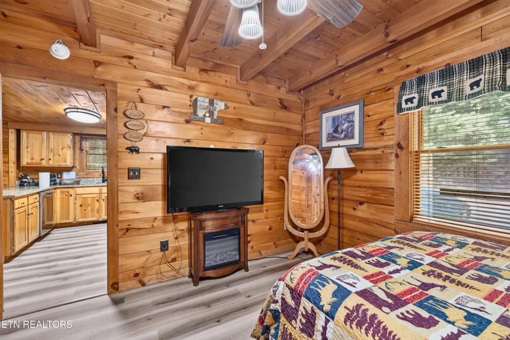 550 Wildwood Forest Way #5 Sevierville, TN 37876