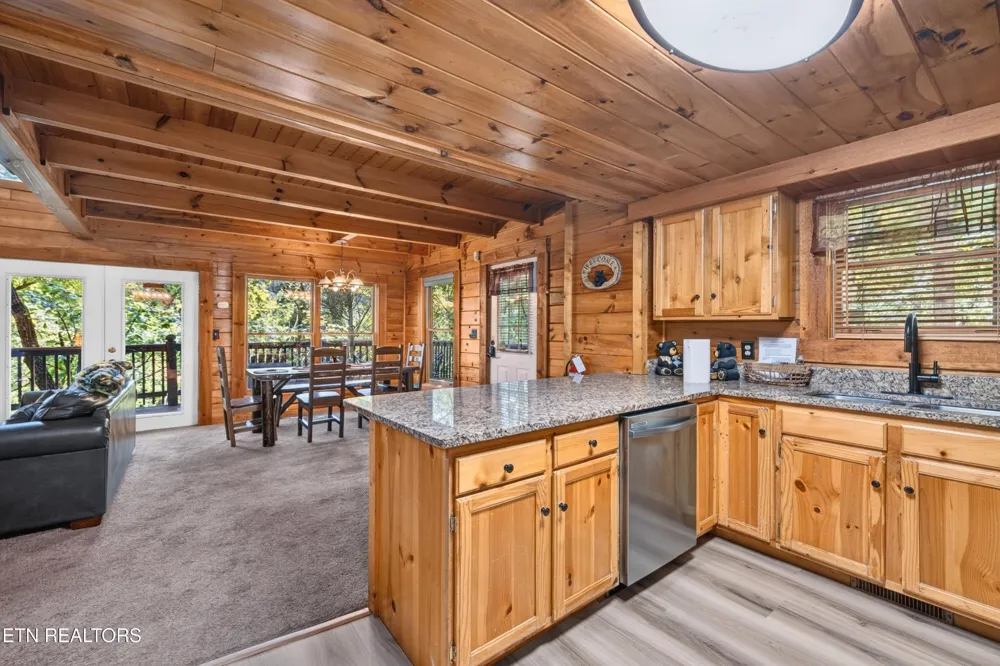 550 Wildwood Forest Way #5 Sevierville, TN 37876