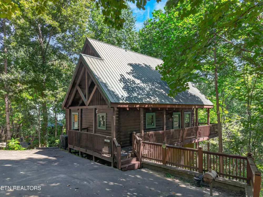 550 Wildwood Forest Way #5 Sevierville, TN 37876