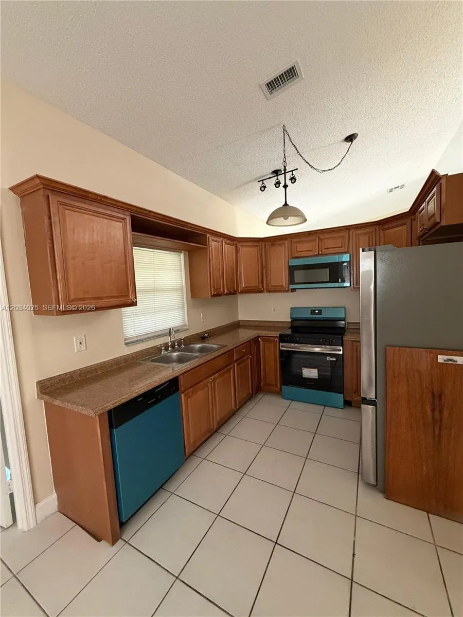 10857 NW 32nd Pl #0 Sunrise, FL 33351