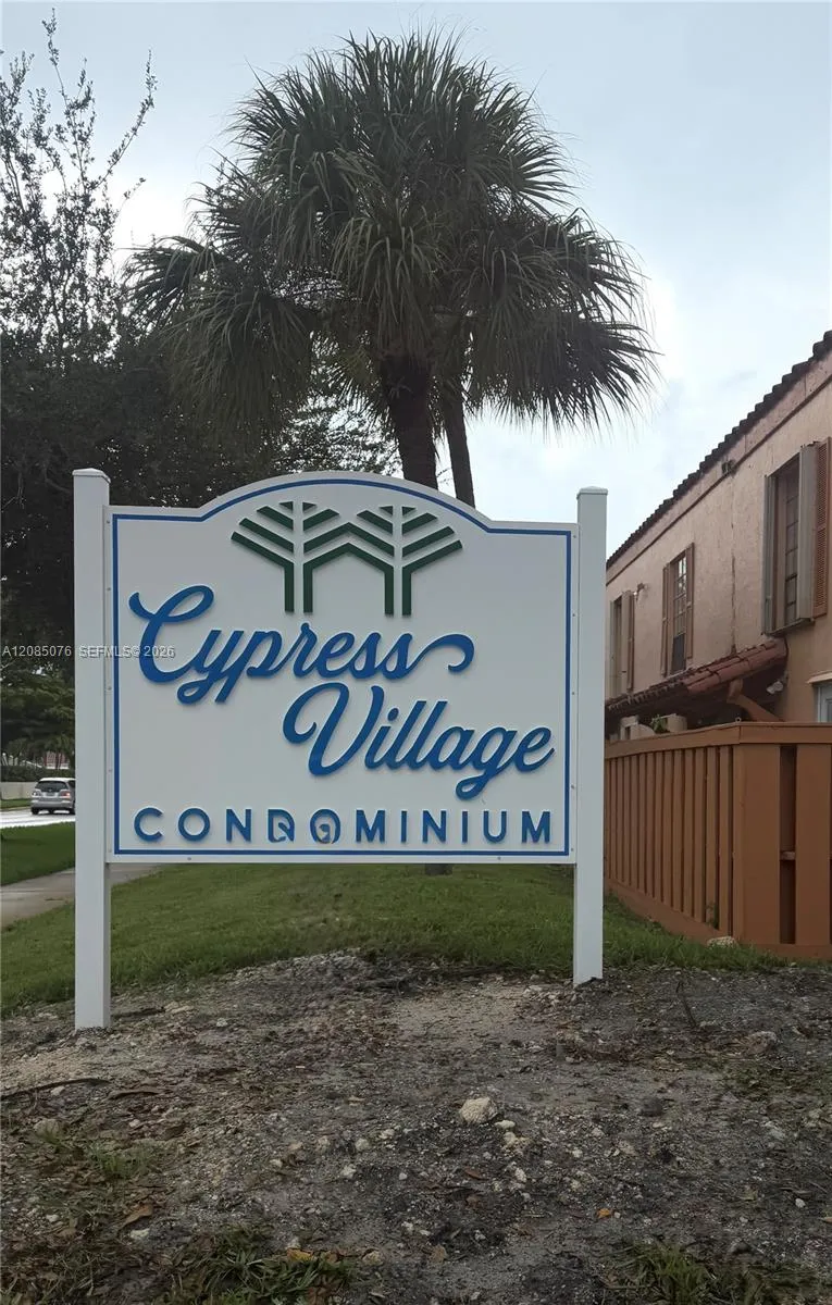7121 Miami Lakes Dr #Q8 Miami Lakes, FL 33014