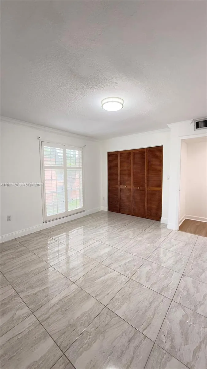 7121 Miami Lakes Dr #Q8 Miami Lakes, FL 33014