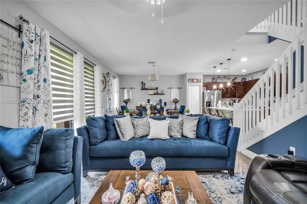 5104 NW 47th St Tamarac, FL 33319