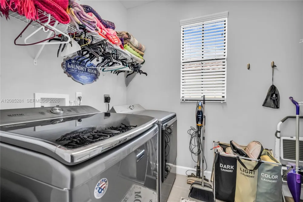 5104 NW 47th St Tamarac, FL 33319