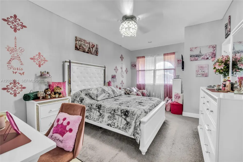 5104 NW 47th St Tamarac, FL 33319