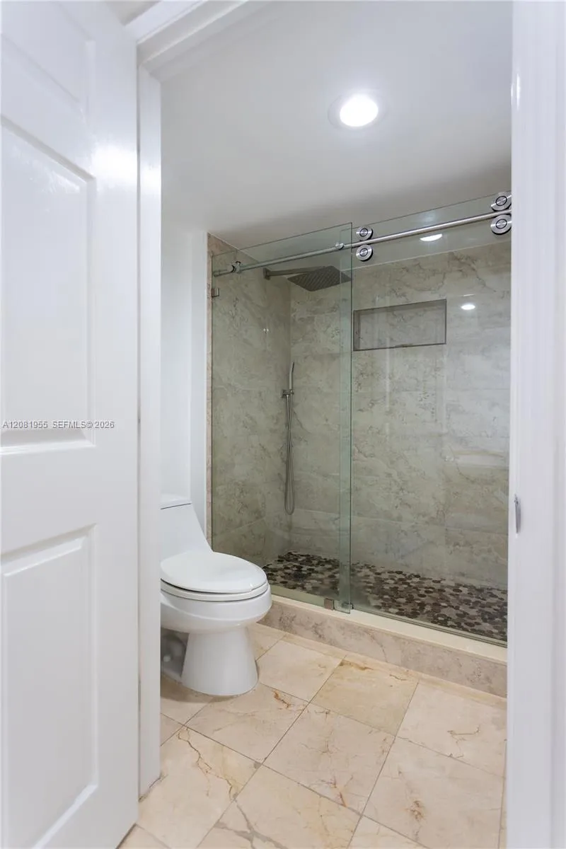 16711 Collins Ave #1704 Sunny Isles Beach, FL 33160