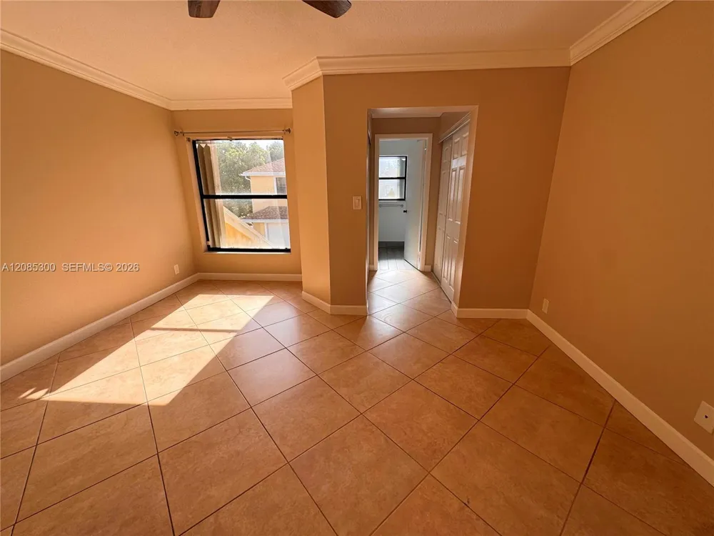211 SW 95th Ter #202 Pembroke Pines, FL 33025