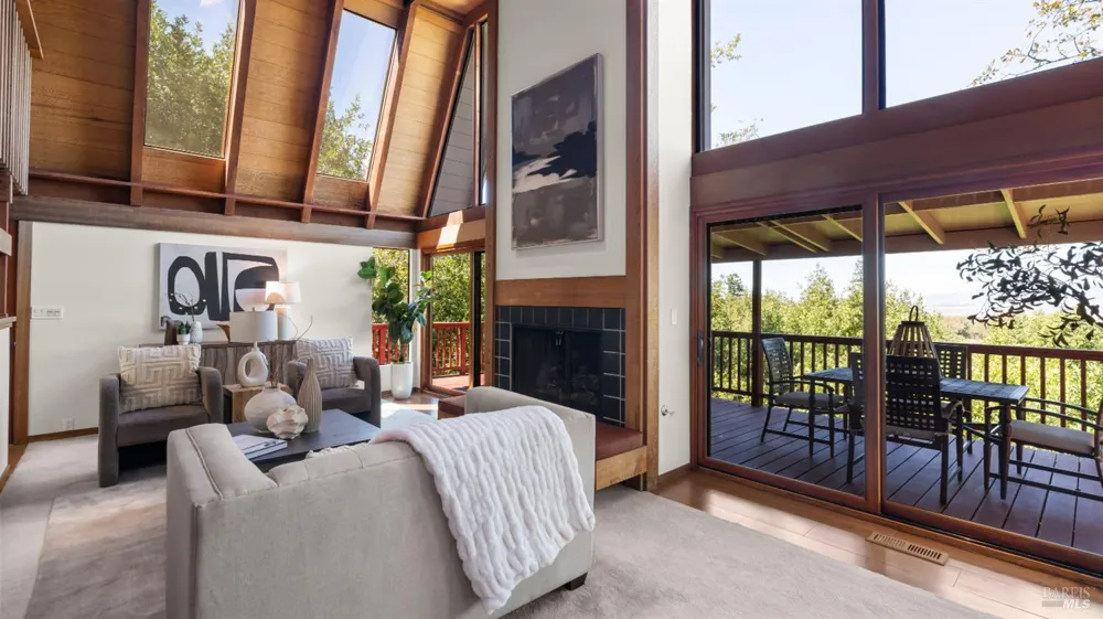 2312 Laguna Vista Drive Novato, CA 94945