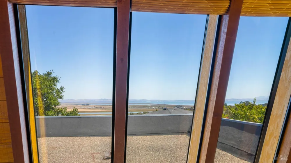 2312 Laguna Vista Drive Novato, CA 94945