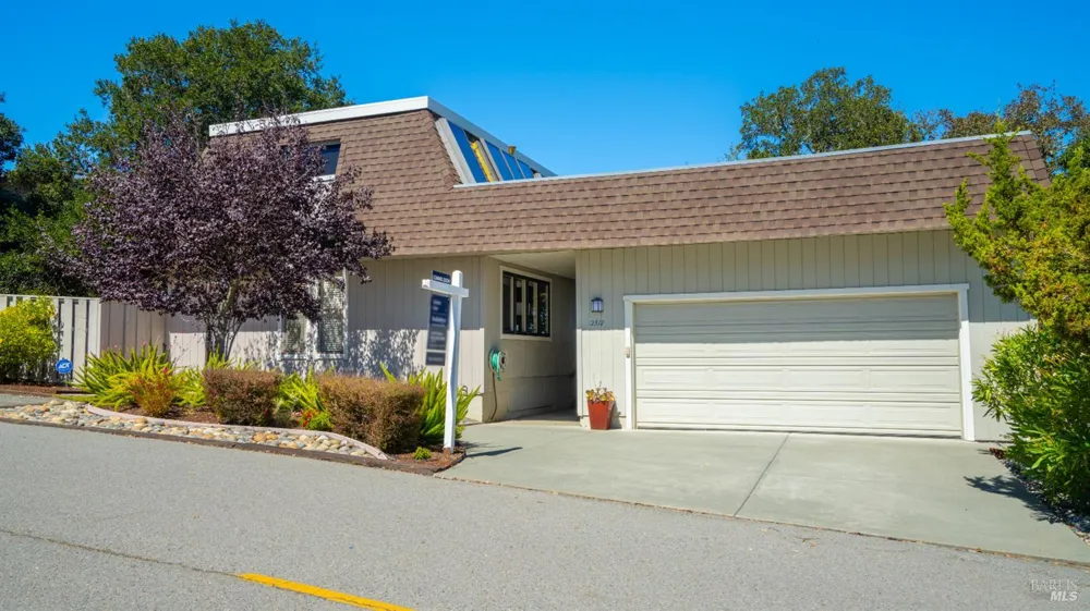 2312 Laguna Vista Drive Novato, CA 94945