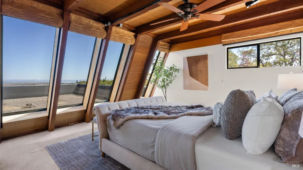 2312 Laguna Vista Drive Novato, CA 94945